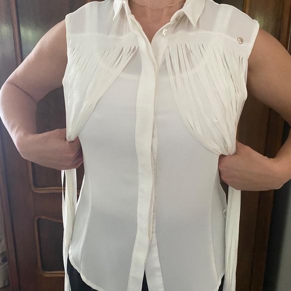 Designer Rinascimento Warm White Blouse, Fringed Front, Made in Italy. - Picture 4 of 16